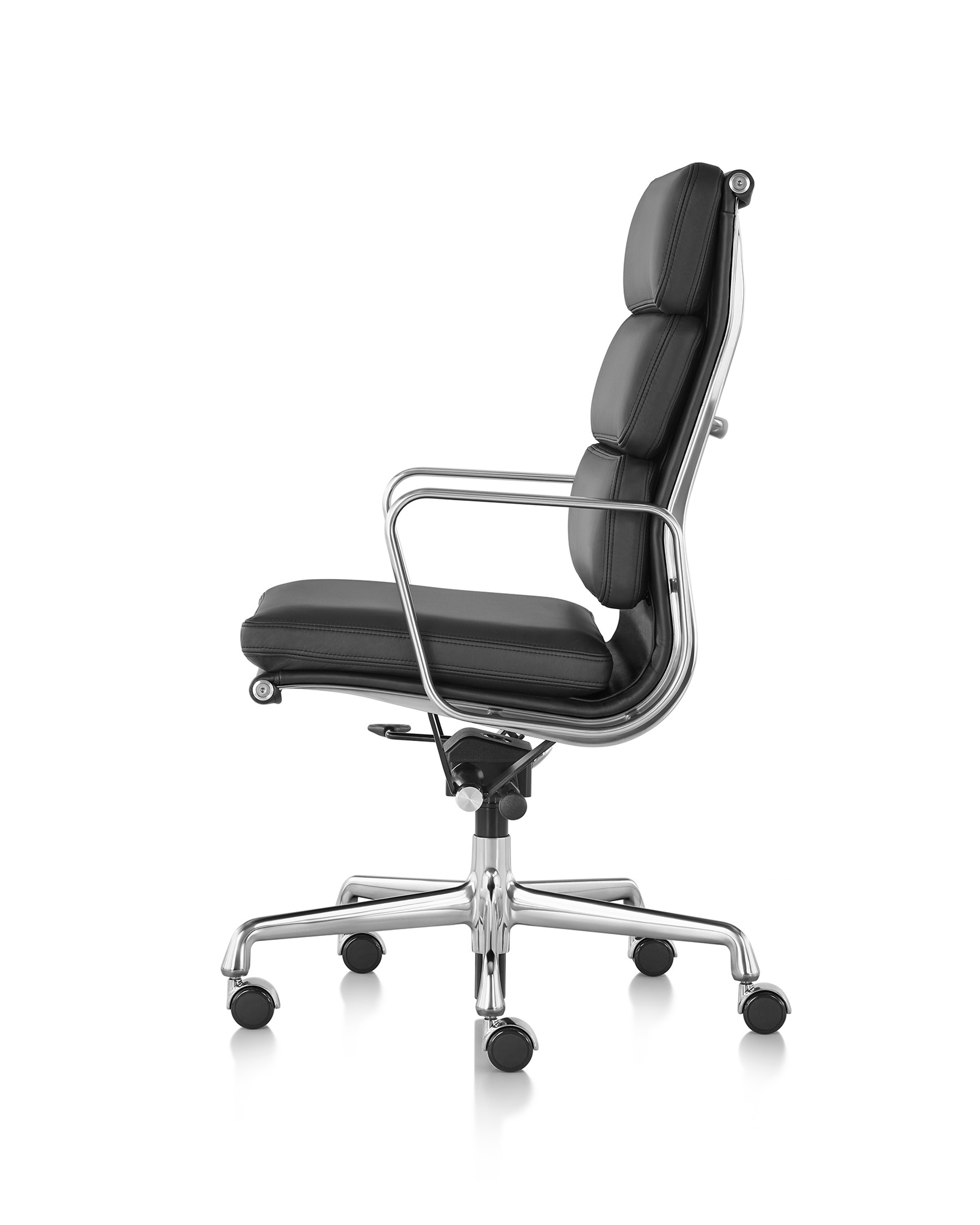 办公椅|现代真皮中班椅|办公家具|华体会体育官方在线官网家具|伊姆斯软包大班椅